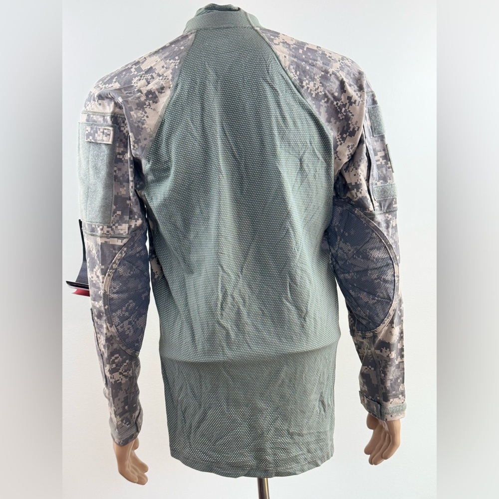 Massif US Army Combat Shirt Men Large, Digital Camo, Flame Resistant, Stretch - Picture 2 of 16